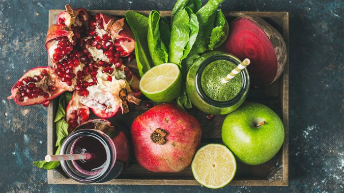 Fruit op een plank