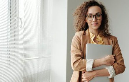 Vrouw met laptop